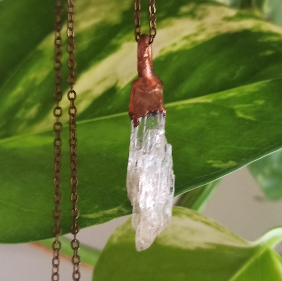 Copper and Quartz Crystal Necklace - Picture 1 of 5